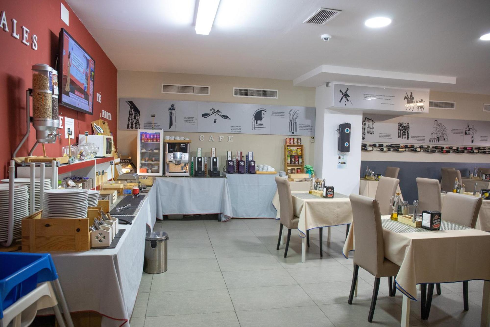Hotel Lb Villa De Cuenca เกว็งกา ภายนอก รูปภาพ